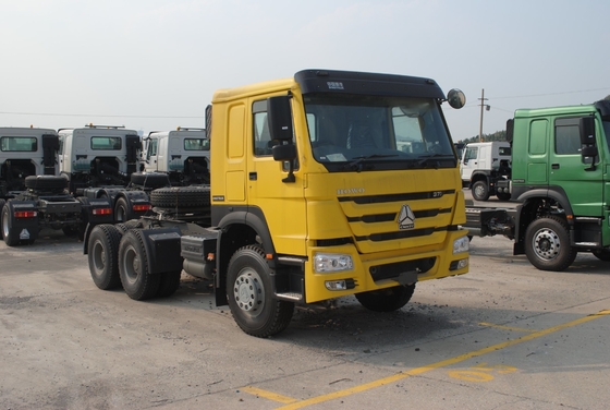 यूरो 2 उत्सर्जन मानक 5600x2300x1500 के साथ Sinotruk ट्रैक्टर ट्रक बेचें