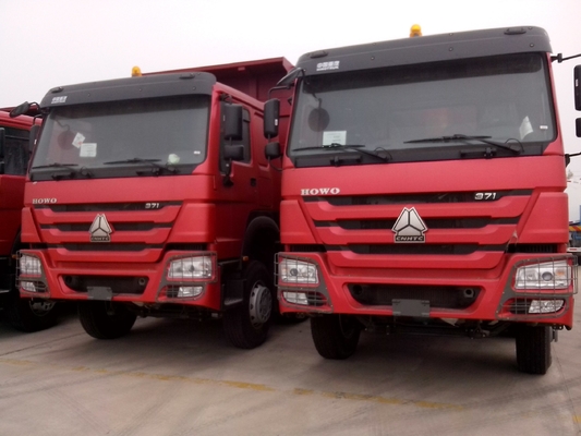 मैनुअल ट्रांसमिशन Sinotruk 6X4 आरसी ट्रक टिपर 60 टन डंप ट्रक Hova चेसिस के साथ