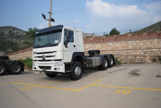 सिनोट्रुक HOWO 6X4 ट्रैक्टर ट्रक 371HP/420HP चीनी ट्रक 5800*2300*1500mm सबसे अच्छा