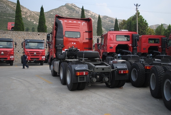 सुरक्षित भुगतान Sinotruk HOWO 6X4 ट्रैक्टर ट्रक 371HP/420HP भारी शुल्क चीनी ट्रक