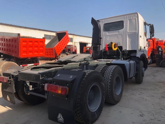 शिपिंग लागत और अनुमानित वितरण समय के लिए 4×2 HOWO 371HP 420HP ट्रेलर हेड