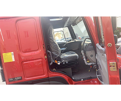 371 HP Sinotruk Heavy Duty Truck HOWO 10 कैबिन व्हील ड्राइविंग सिस्टम लाभ के लिए भाग