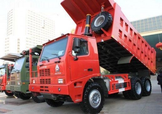 70 टन ZZ5707S3640AJ HOWO मैनुअल ट्रांसमिशन प्रकार के साथ खनन डंप ट्रक