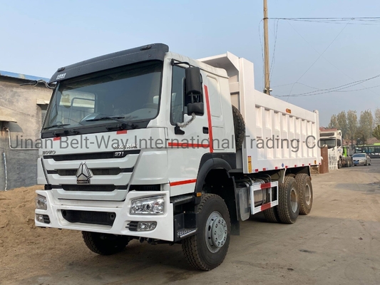 प्रतिपूर्ति नीति Sinotruk HOWO डंप ट्रक 371HP 25-30 टन लोड 5.4m मैनुअल ट्रांसमिशन
