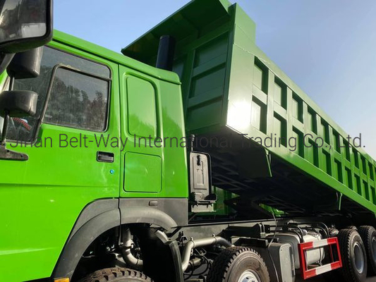 6.8m 7.3m 30ton Heavy Duty Sinotruk प्रयुक्त 8*4 HOWO डंप ट्रक टिपर शिपिंग लागत