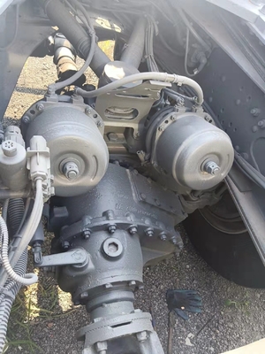 टायर डिजाइन ट्यूबलेस Sinotruc HOWO 371HP मैनुअल ट्रांसमिशन कार्गो टिपर डंप ट्रक