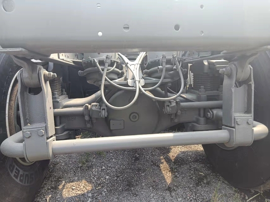 टायर डिजाइन ट्यूबलेस Sinotruc HOWO 371HP मैनुअल ट्रांसमिशन कार्गो टिपर डंप ट्रक